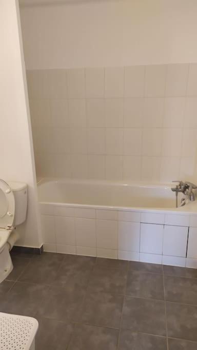 דירות מונט-לה-ג'ולי T2 De 42M² A Proximite De La Gare A 30Min De Paris מראה חיצוני תמונה